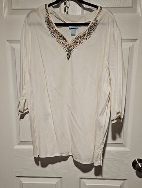 Liz&Me Cream Embellished V-Neck Tunic